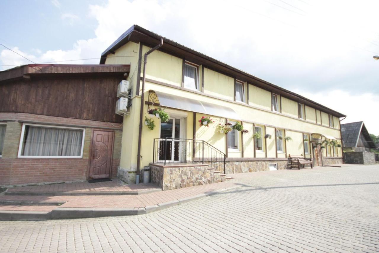 Гірка Hotel Skole Exterior foto